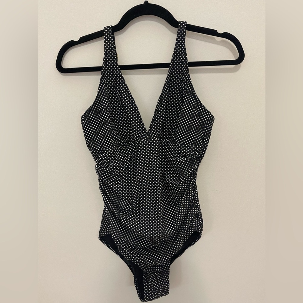 DKNY Black with white polka dot swimsuit Ruched One Piece Built in Bra size 12